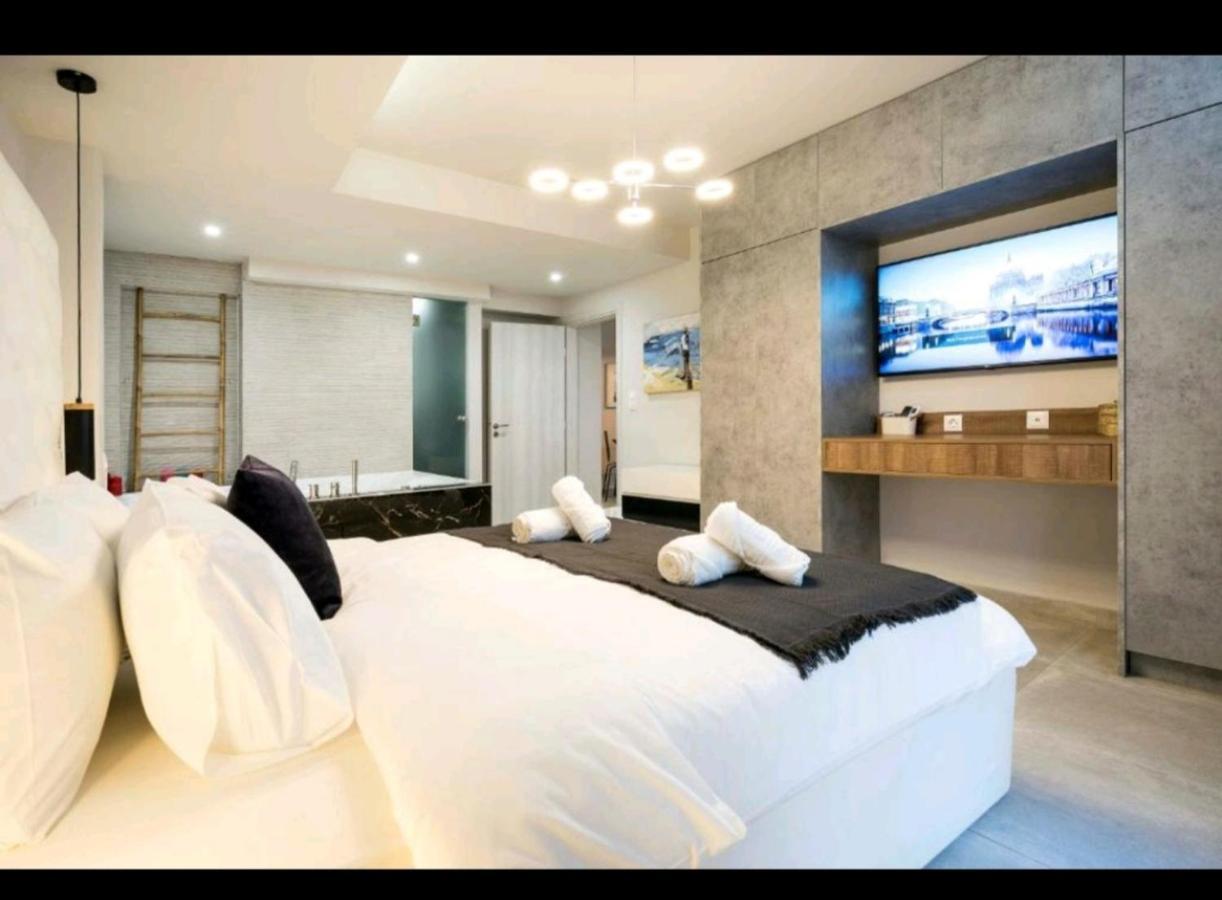 Romantic Jacuzzi Apartment 雅典 外观 照片